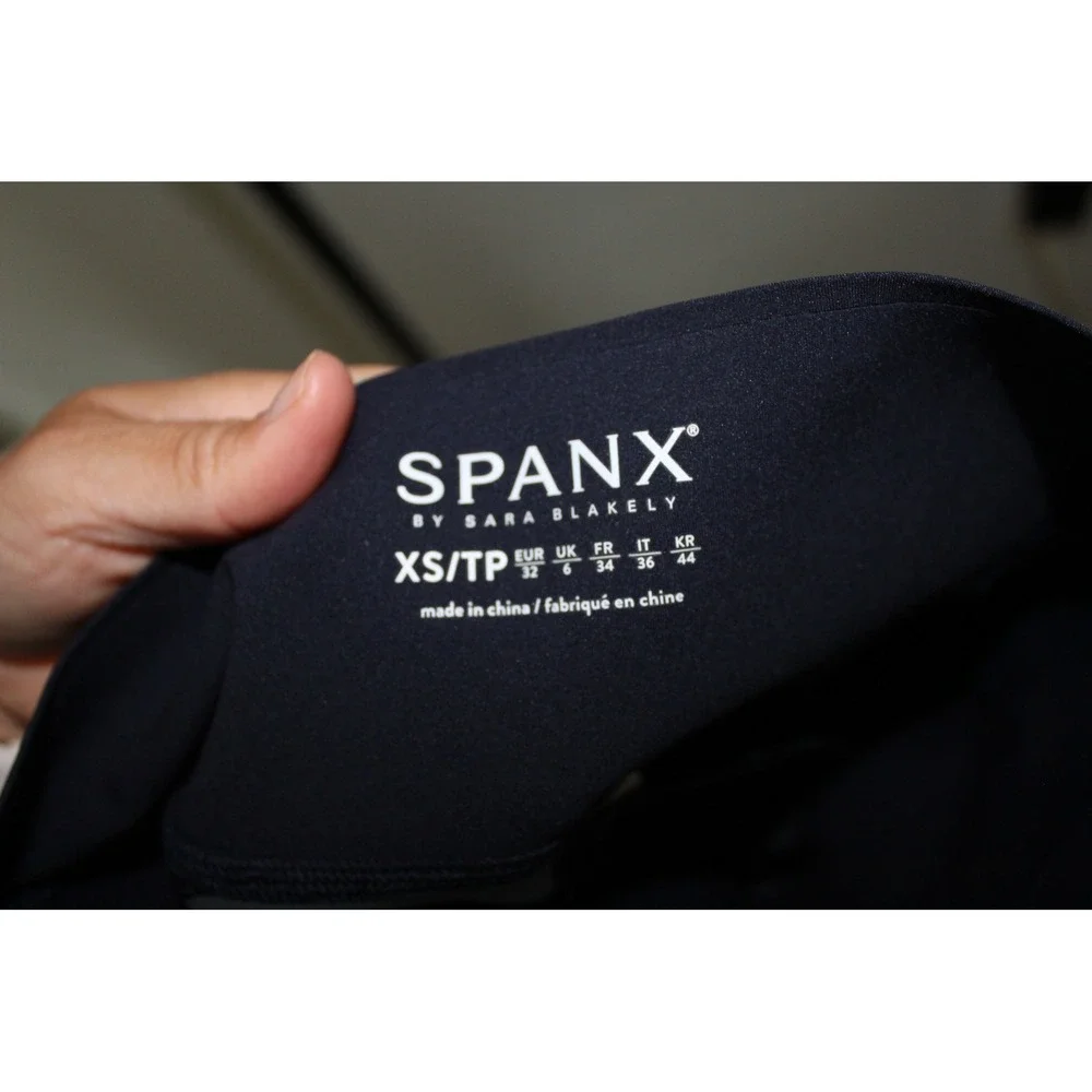 Spanx Navy Blue High Waisted Active Leggings Zipper Pockets XS TP RN112121